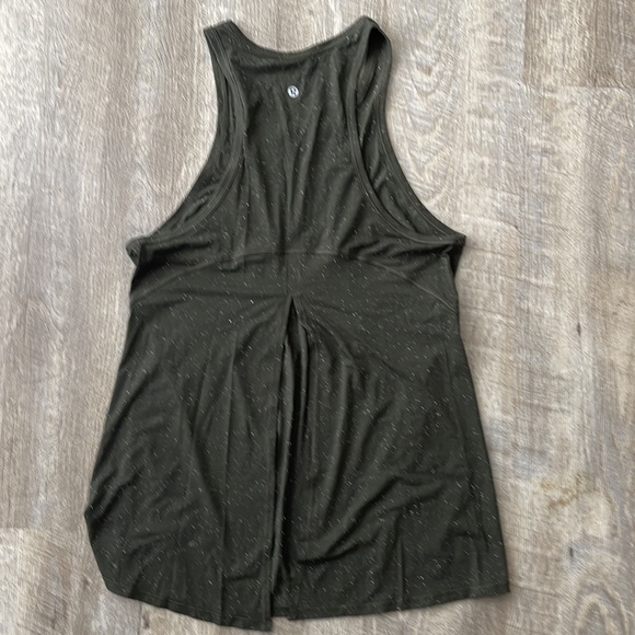 Lululemon open back tank top size 8 - Picture 3 of 5
